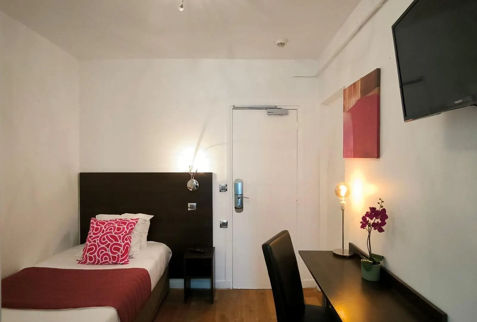 Hotel Le Twelve Paris