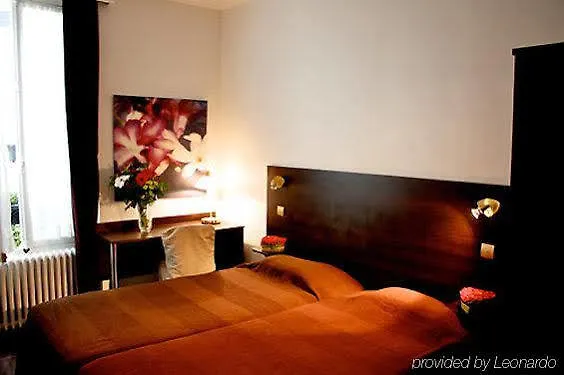 Le Twelve 3* Parijs